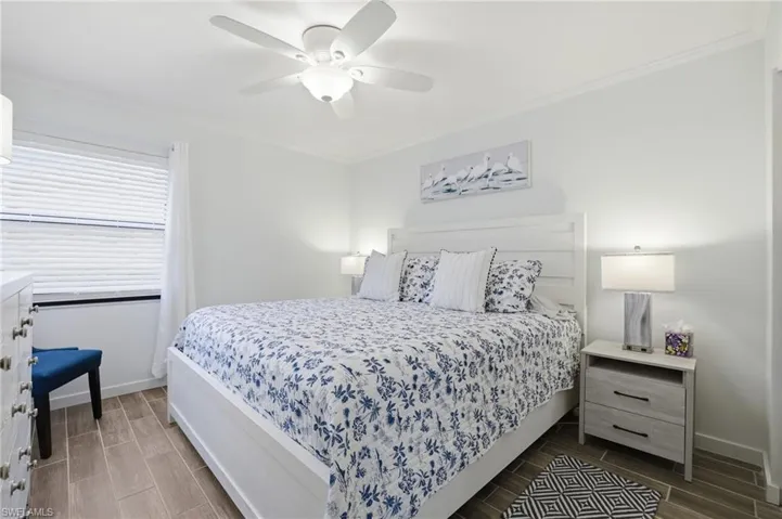1504  Mainsail  DR, Naples, FL 34114