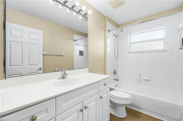Guest bath.