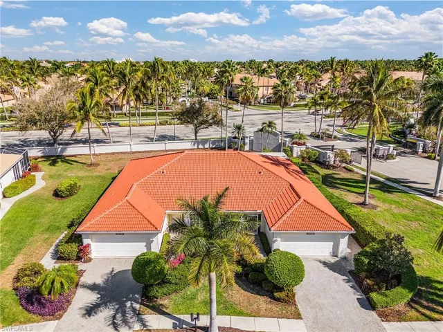 Aerial of front elevation