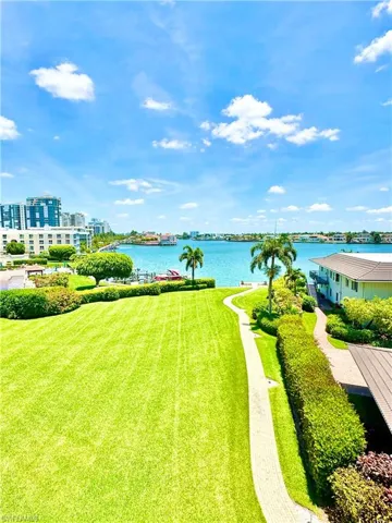 3420 Gulf Shore Blvd N 43, Naples, Florida 34103