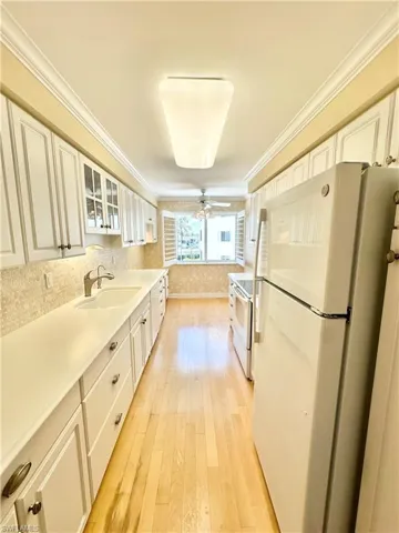 3420 Gulf Shore Blvd N 43, Naples, Florida 34103