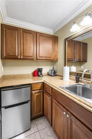 2555 Tamiami Trail TRL # 222, NAPLES FL 34103