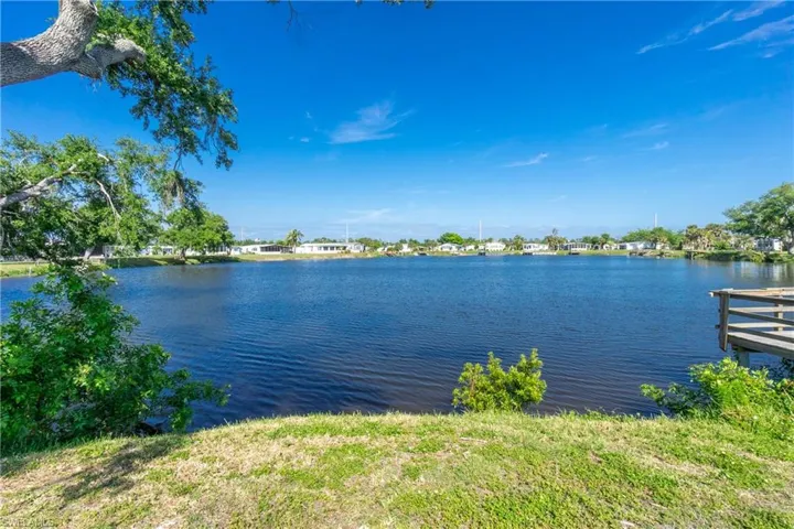 6330 Bob White DR, ENGLEWOOD FL 34224
