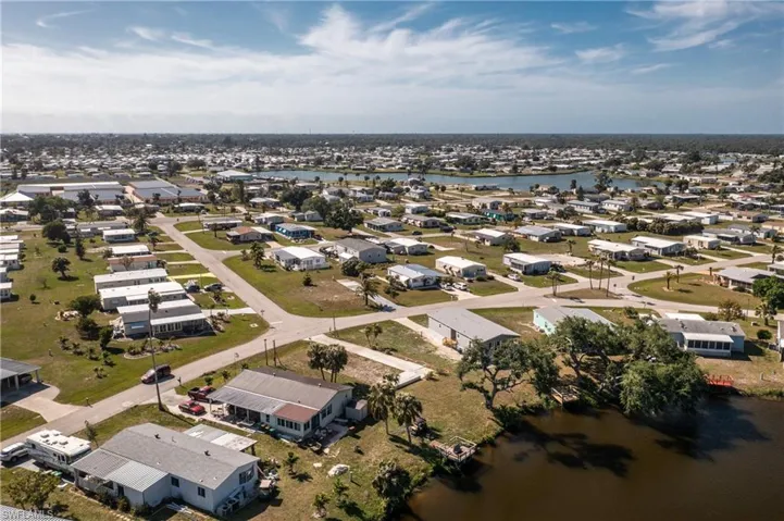 6330 Bob White DR, ENGLEWOOD FL 34224