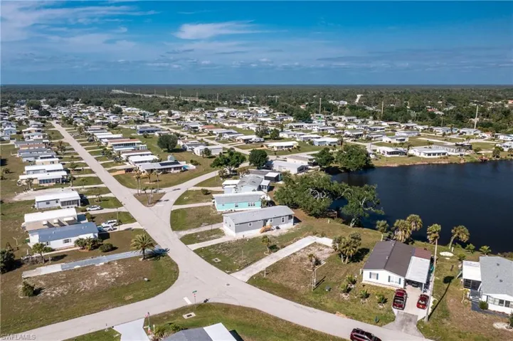 6330 Bob White DR, ENGLEWOOD FL 34224