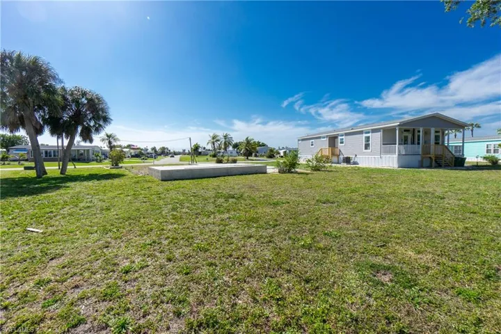 6330 Bob White DR, ENGLEWOOD FL 34224