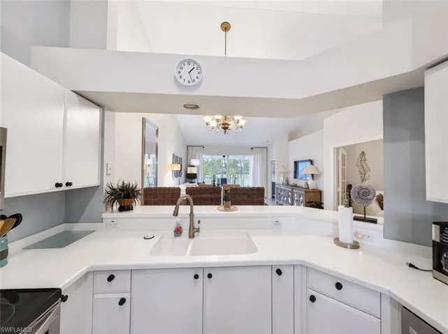 8175 Celeste Dr 1230, Naples, Florida 34113