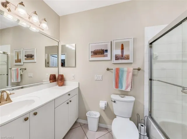 8175 Celeste Dr 1230, Naples, Florida 34113