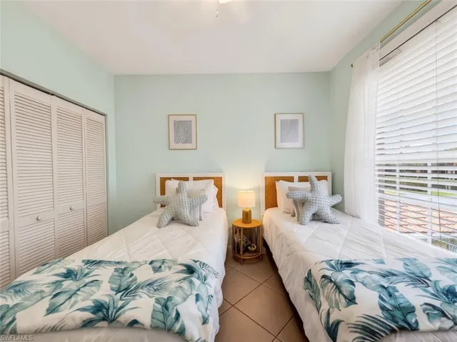 8175 Celeste Dr 1230, Naples, Florida 34113