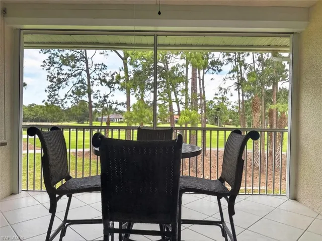 8175 Celeste Dr 1230, Naples, Florida 34113