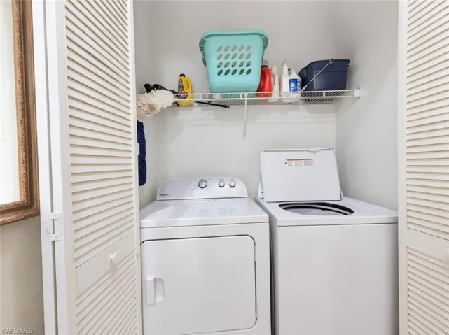 8175 Celeste Dr 1230, Naples, Florida 34113