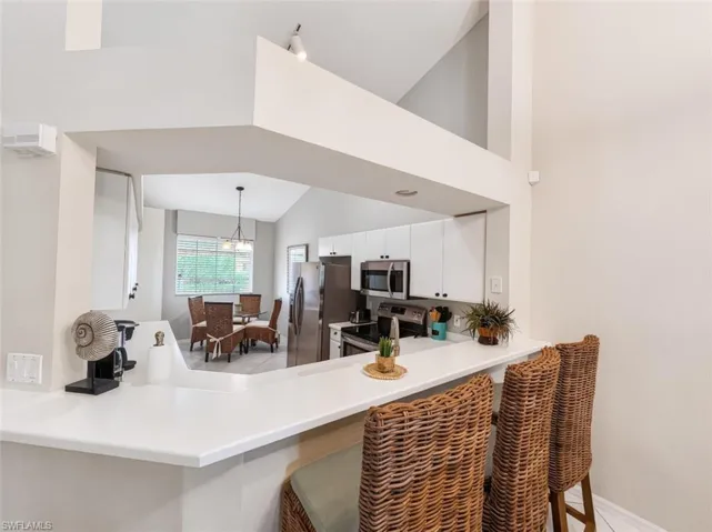 8175 Celeste Dr 1230, Naples, Florida 34113