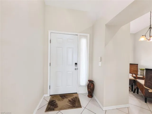 8175 Celeste Dr 1230, Naples, Florida 34113