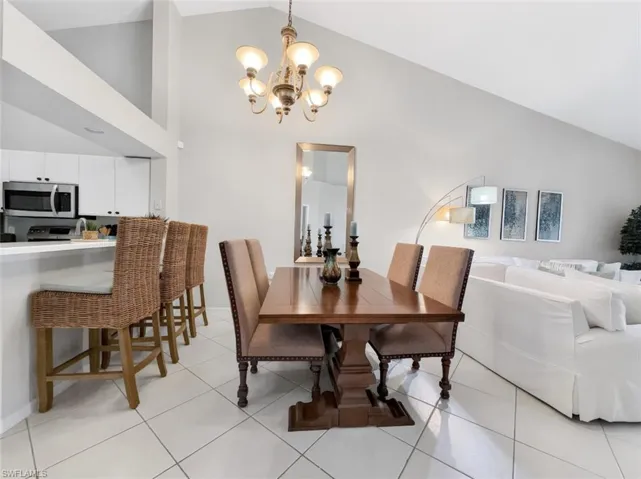 8175 Celeste Dr 1230, Naples, Florida 34113