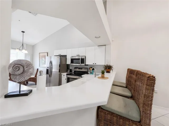 8175 Celeste Dr 1230, Naples, Florida 34113