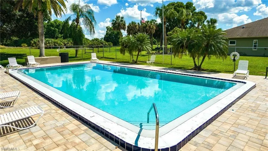 5917  Littlestone  CT, North Fort Myers, FL 33903