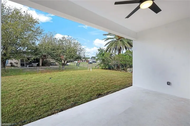This expansive yard offers plenty of space for family gatherings, outdoor activities, and relaxing in the fresh air. Its open layout provides the ideal setting for creating lasting memories with loved ones.