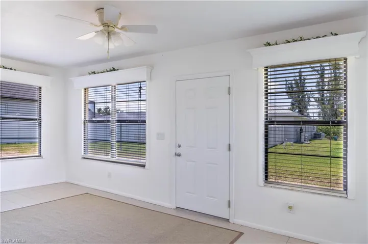 212 SW 22nd  PL, Cape Coral, FL 33991