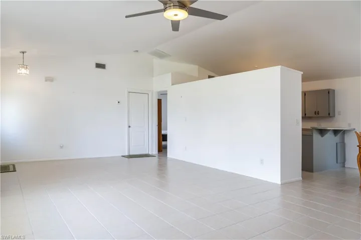 212 SW 22nd  PL, Cape Coral, FL 33991