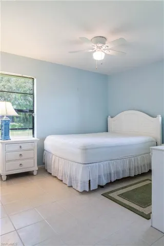 212 SW 22nd  PL, Cape Coral, FL 33991