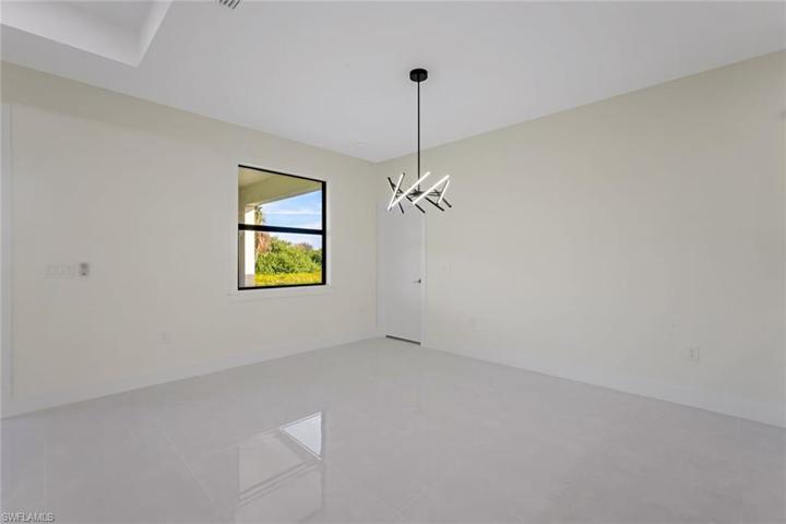 821  Milwaukee  BLVD, LEHIGH ACRES, FL 33974