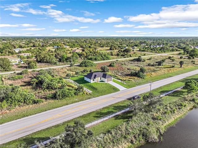 821  Milwaukee  BLVD, LEHIGH ACRES, FL 33974