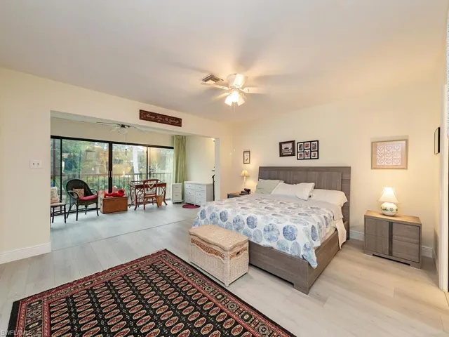 418 Meadowlark Ln # 418, Naples Fl 34105