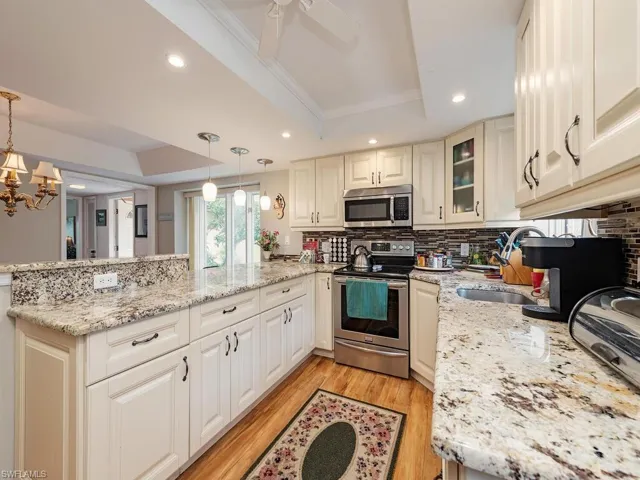 418 Meadowlark Ln # 418, Naples Fl 34105
