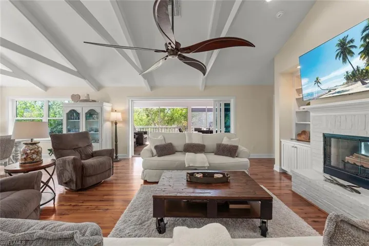 1089  Skiff  PL, Sanibel, FL 33957