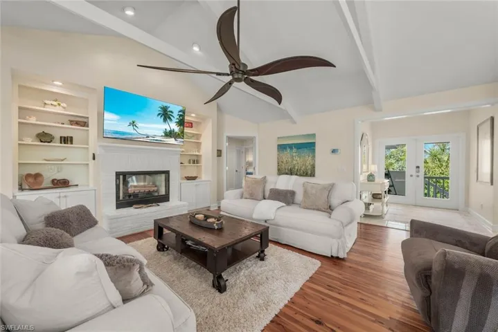 1089  Skiff  PL, Sanibel, FL 33957