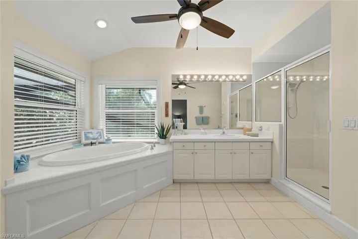 1089  Skiff  PL, Sanibel, FL 33957