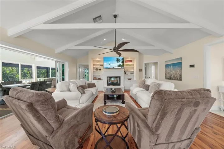 1089  Skiff  PL, Sanibel, FL 33957