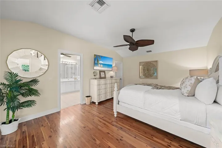 1089  Skiff  PL, Sanibel, FL 33957