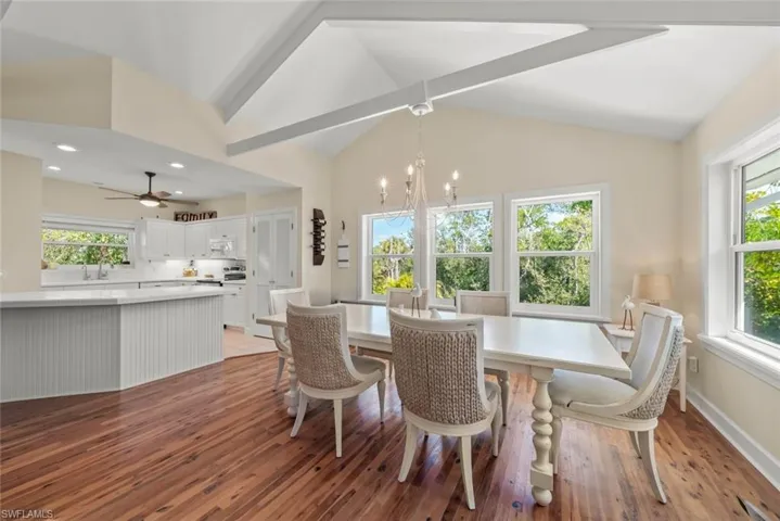 1089  Skiff  PL, Sanibel, FL 33957