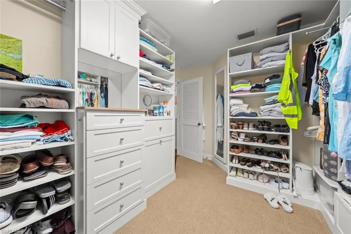1089  Skiff  PL, Sanibel, FL 33957