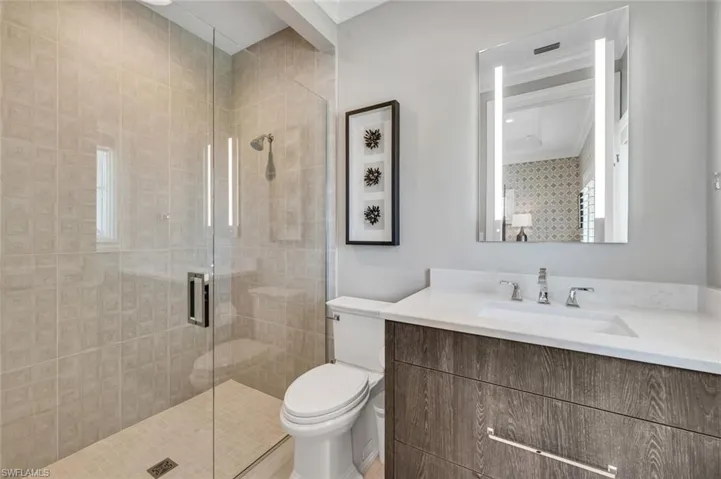 Guest bath 3
