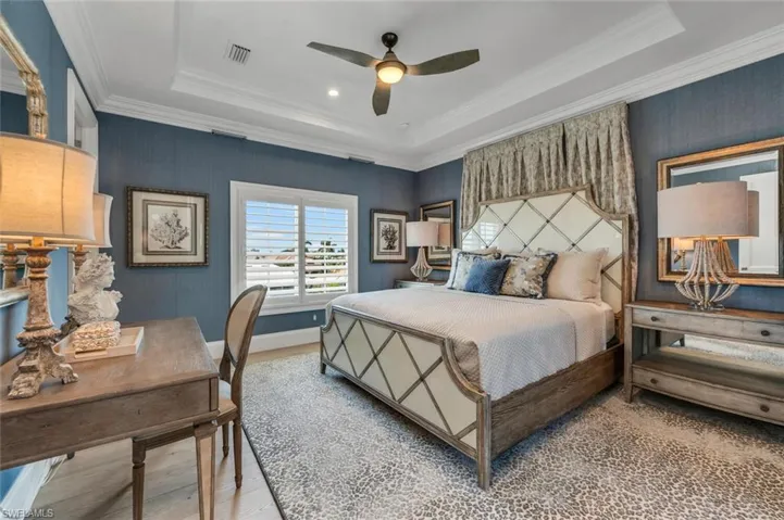 Guest bedroom 1
