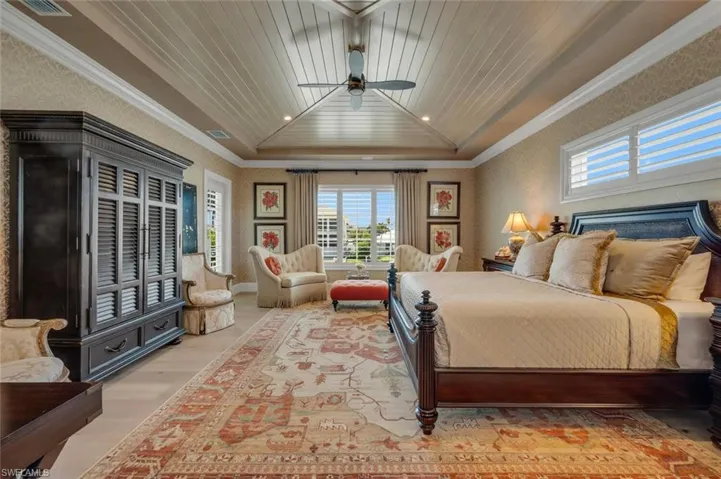 Primary suite