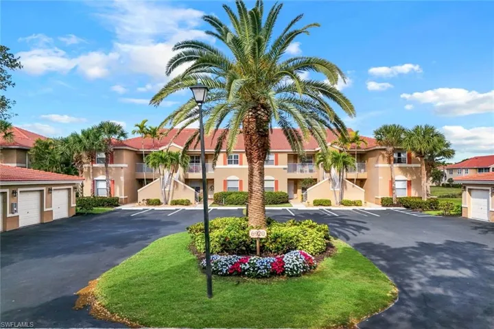 6920 Huntington Lakes Cir # 104, Naples Fl 34119