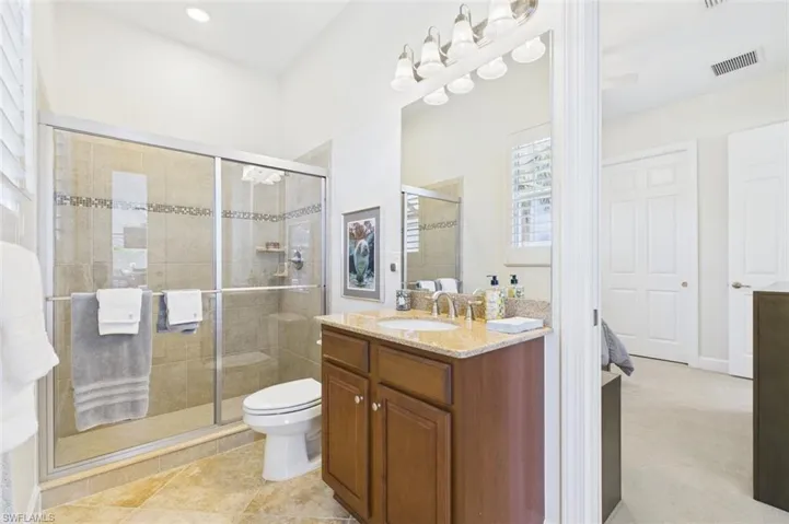 Guest bathroom #3/pool bath