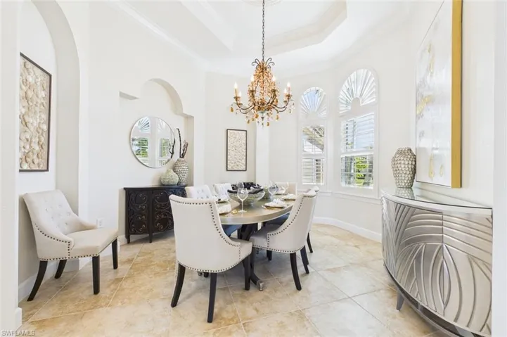Formal dining room