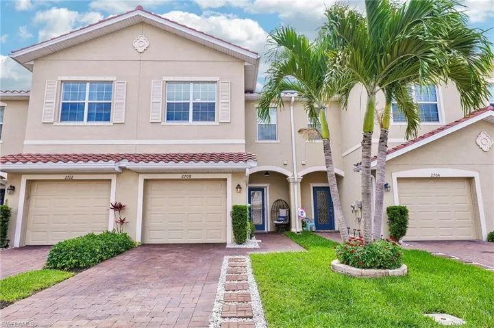 2708 Blossom Way, Naples, Florida 34120