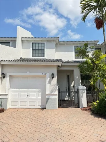 15582 Summit Place Cir 405, Naples, Florida 34119