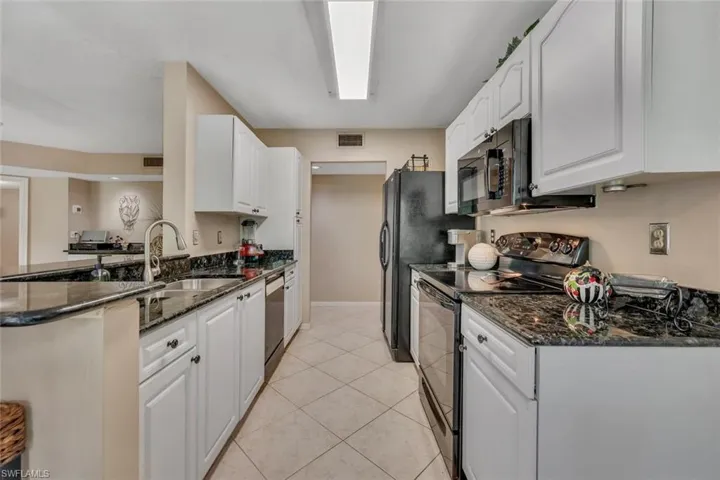 47 Bennington Dr 7, Naples, Florida 34104
