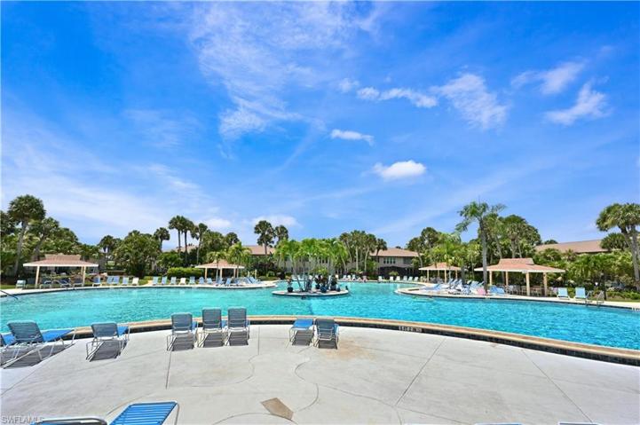 3678 Arctic CIR # 109, NAPLES FL 34112