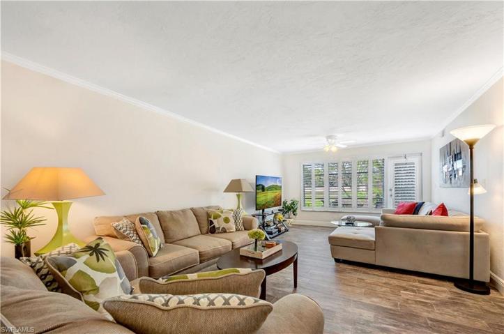 3678 Arctic CIR # 109, NAPLES FL 34112