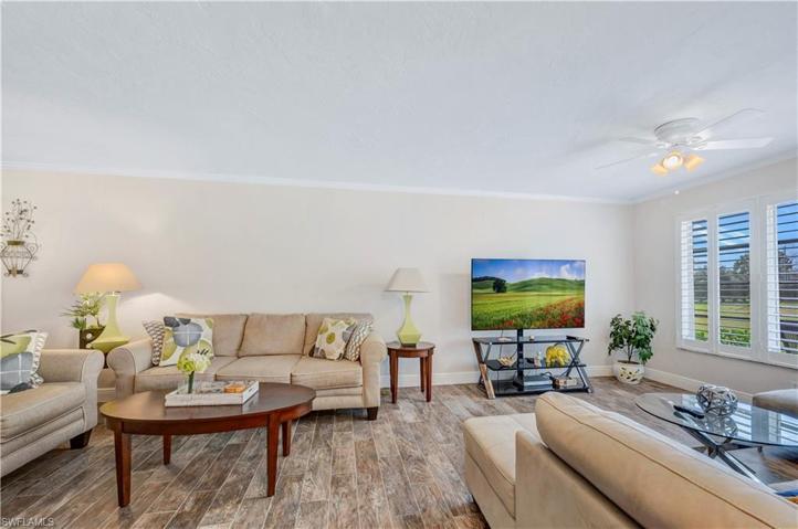 3678 Arctic CIR # 109, NAPLES FL 34112