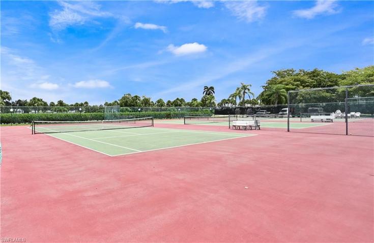 3678 Arctic CIR # 109, NAPLES FL 34112