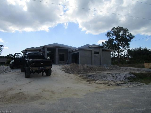 808 Pine AVE, LEHIGH ACRES FL 33972