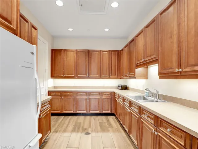 2397  Leafshine  LN, Naples, FL 34119